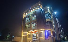 Treebo Saumendra Residency